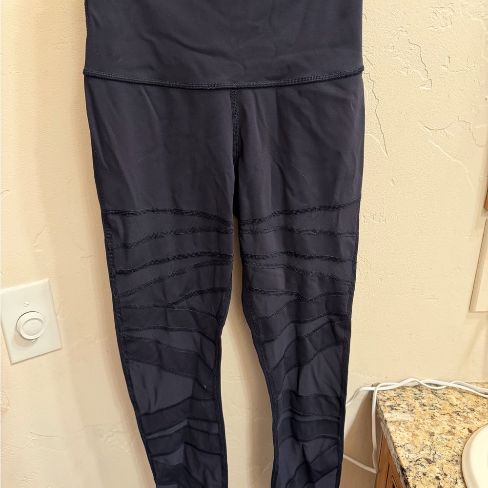Lululemon navy tech mesh seawheeze